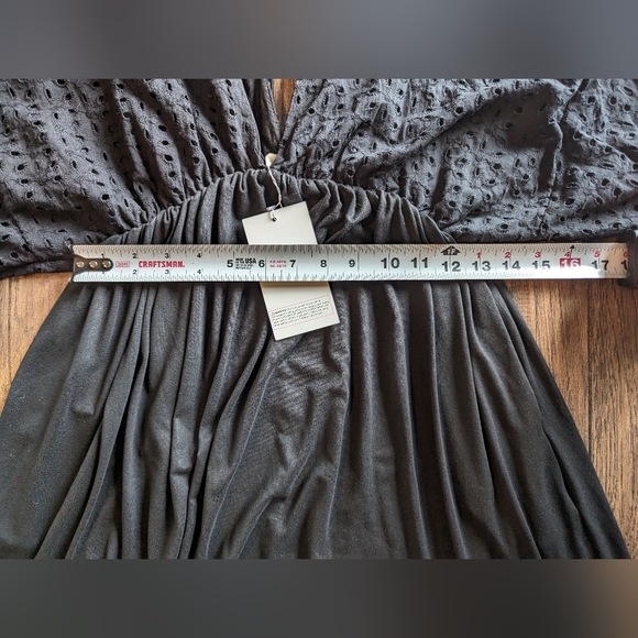 New! NINEXIS Size S Deep Front & Back V Toe Back Bohemian Mini Crochet Coverup - Picture 9 of 16